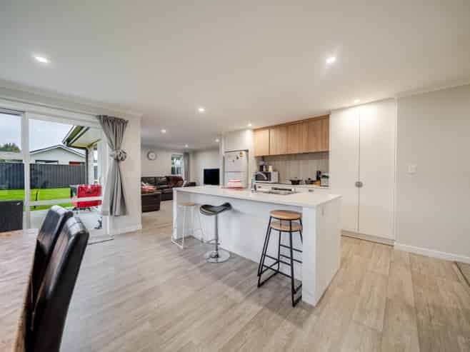 8 Wagner Street, Kingswell