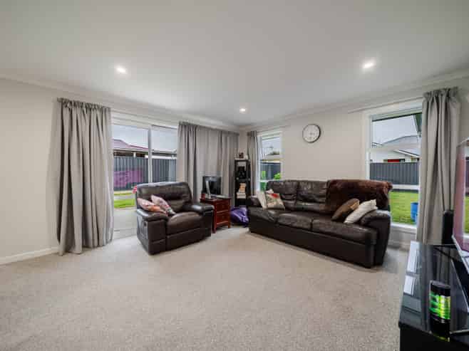 8 Wagner Street, Kingswell