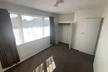 12 Mosston Road, Castlecliff