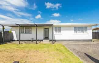 12 Mosston Road, Castlecliff