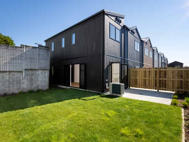 16/81 Neale Avenue, Stoke