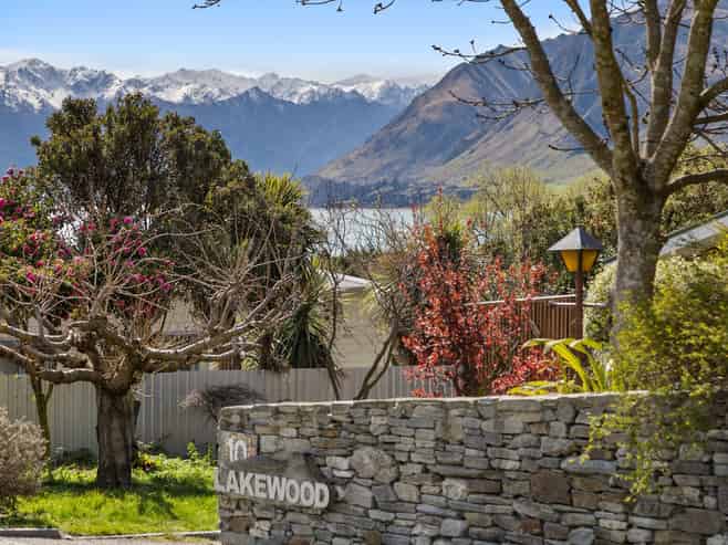 10 Denniston Road, Lake Hawea