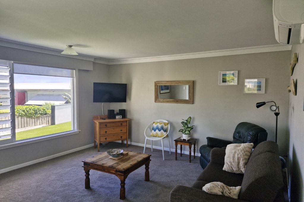 Furnished Stylish Apartment 3