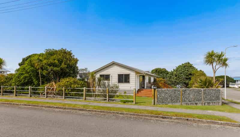 11 Cook Street, Carters Beach