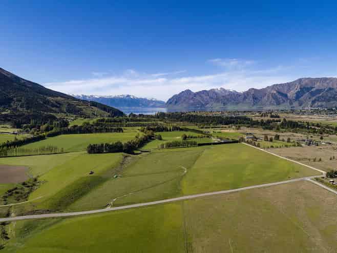 1 Te Awa Road, Lake Hawea