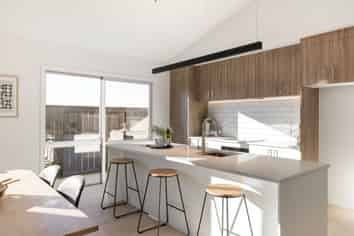 25 Lumino Terrace, Glenview