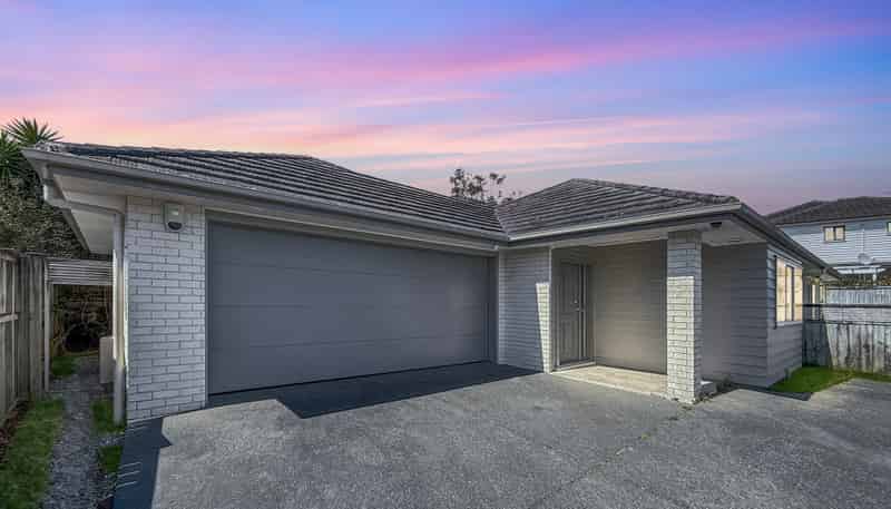 16 Valderama Drive, Flat Bush