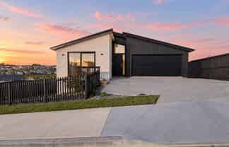 97 Skulander Crescent, Millwater