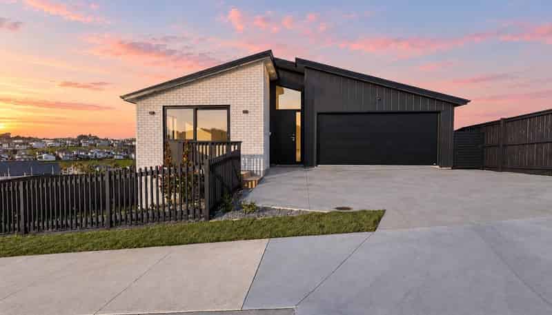 97 Skulander Crescent, Millwater
