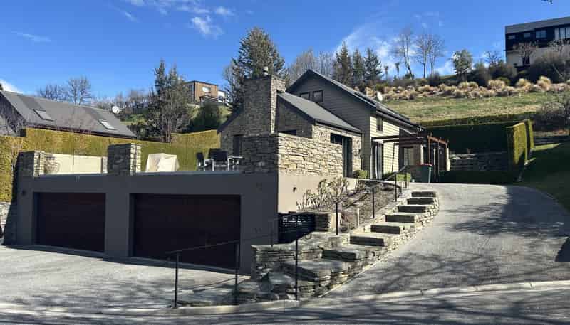 12 Chartres Lane, Arrowtown