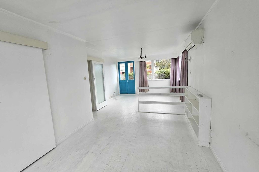 28A Bell Street, City Centre 3