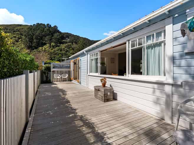 10 Ngaio Street, Eastbourne