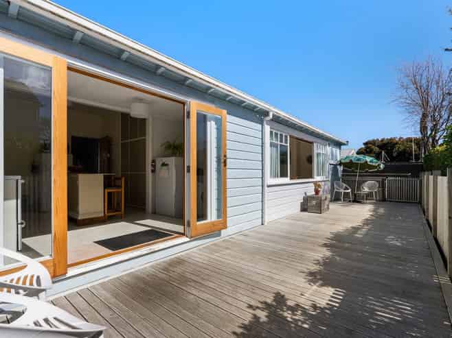 10 Ngaio Street, Eastbourne