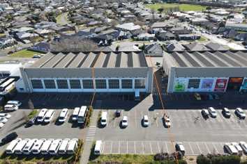 Flexible Commercial Space with Scale