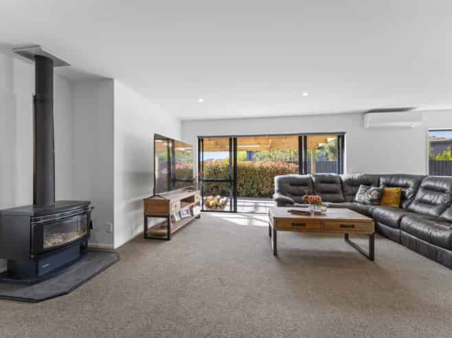 28 Hawkins Place, Rangiora