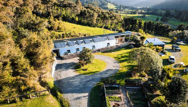 189 Puketui Valley Road, Hikuai