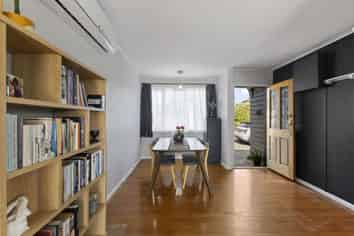 230 Upper Harbour Drive, Greenhithe