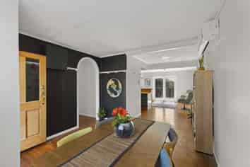 230 Upper Harbour Drive, Greenhithe