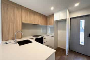 Auckland - Address withheld