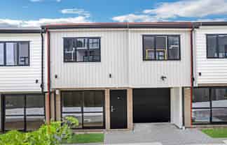 4/525 Massey Road, Mangere