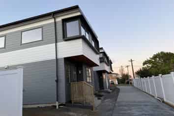 16 Waterloo Road, Milford