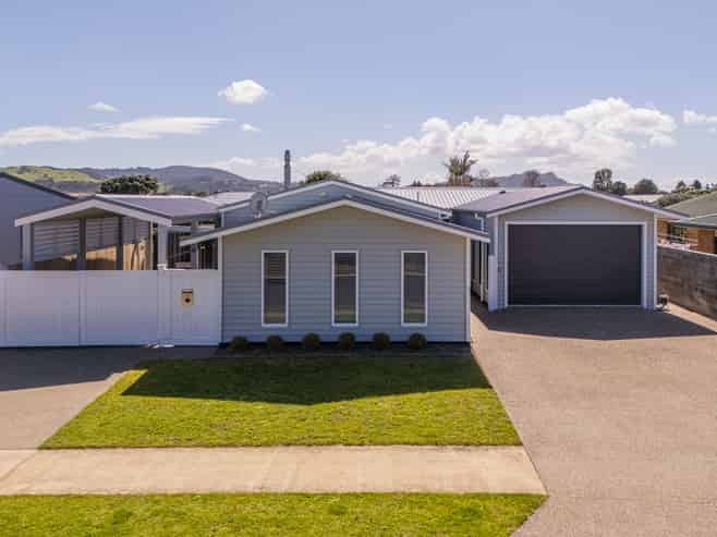 15 Whitby Avenue, Whitianga