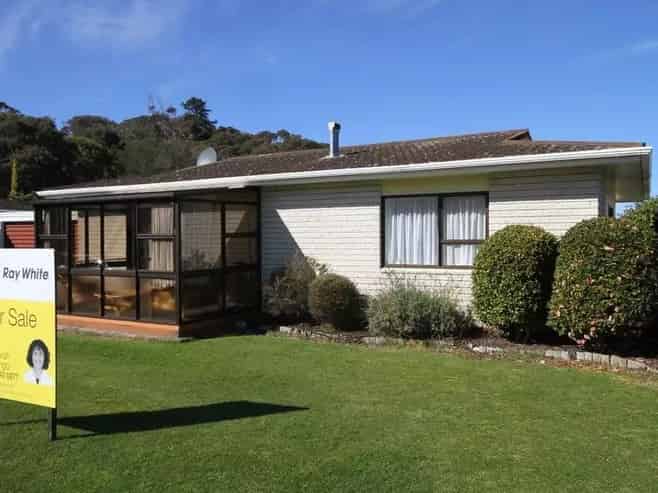 16 Bens Place, Springvale