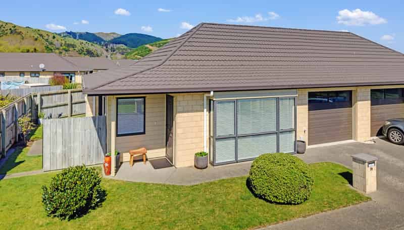 14/3 Georgia Grove, Paraparaumu
