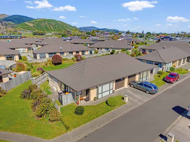 14/3 Georgia Grove, Paraparaumu