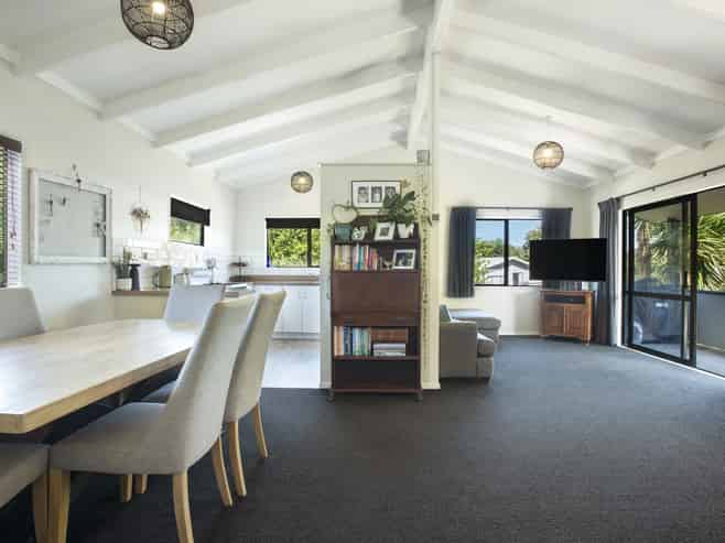 18 Dunton Drive, Welcome Bay