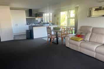 1/30 Awaroa Road, Helensville