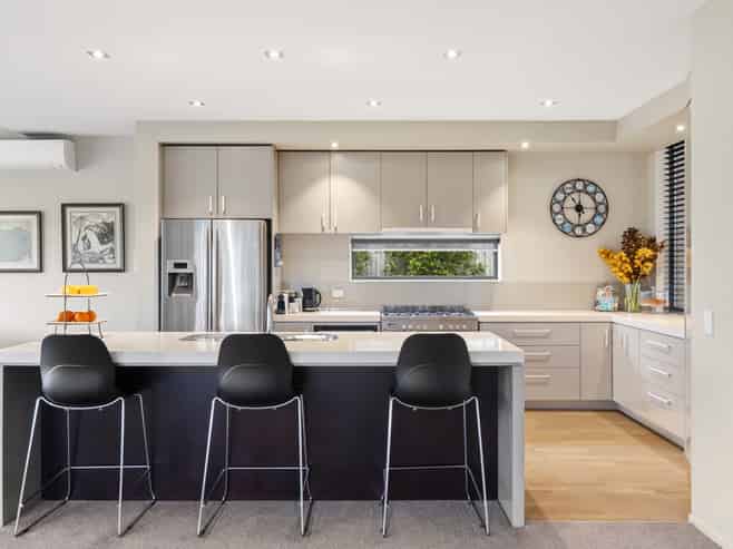 16 Pescara Point, Karaka