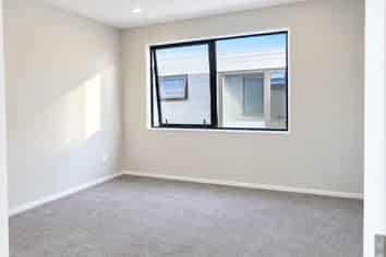 2/16 Waterloo Road, Milford