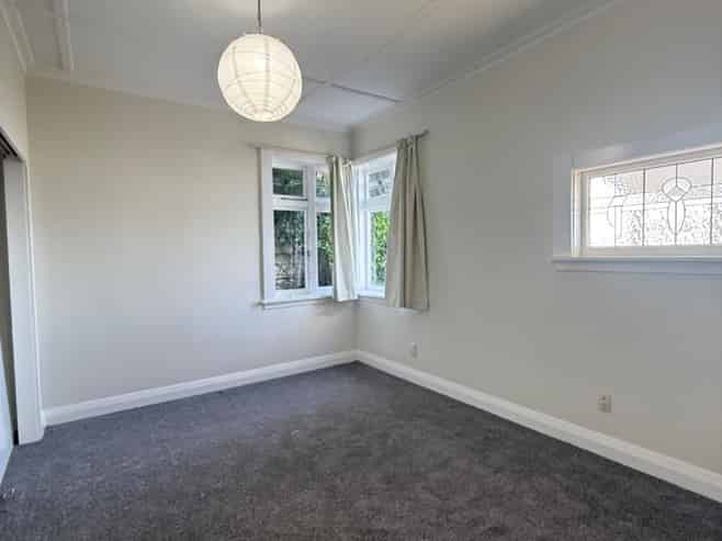 8 Moffitt Street, Vogeltown