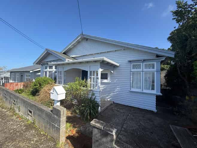 8 Moffitt Street, Vogeltown
