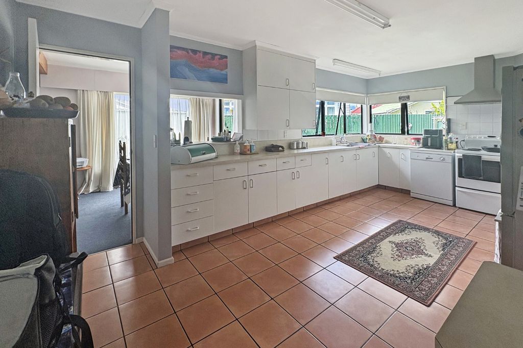 LEVIN - 2 BEDROOMS 2