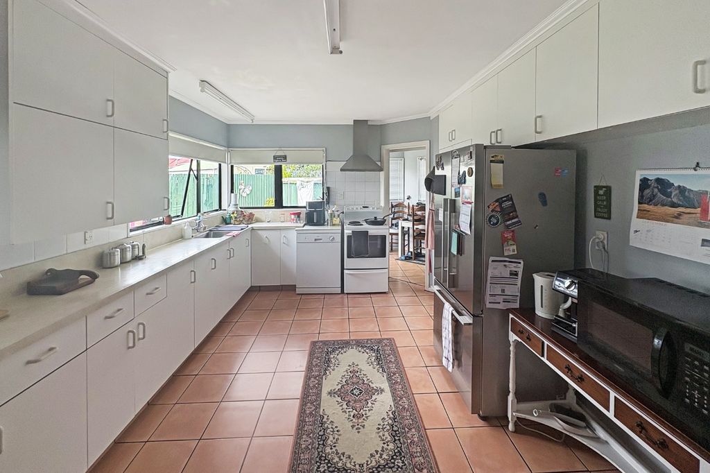 LEVIN - 2 BEDROOMS 4
