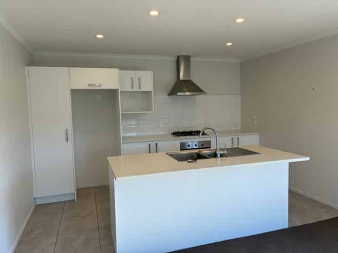72 Sylvester Crescent, Flagstaff