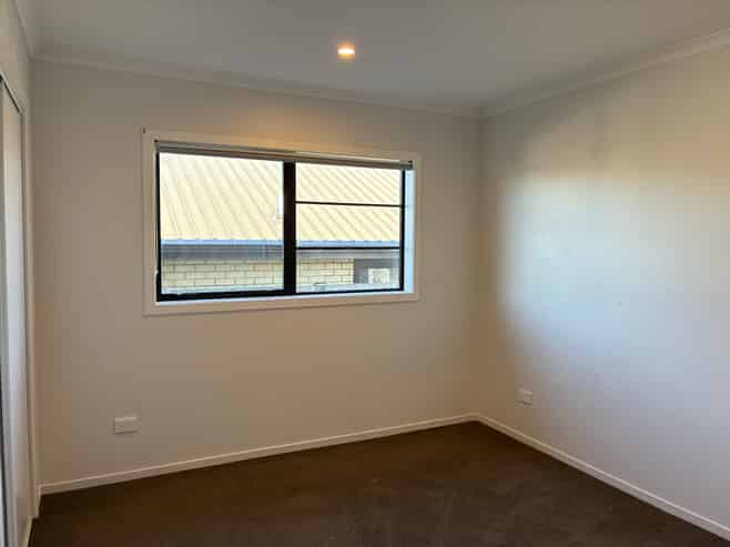 72 Sylvester Crescent, Flagstaff