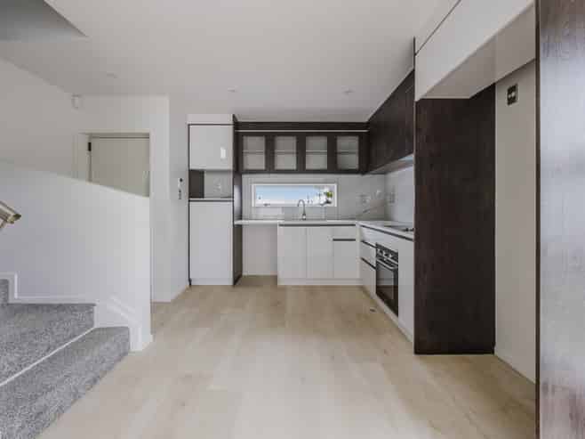 8/48 Claude Road, Manurewa