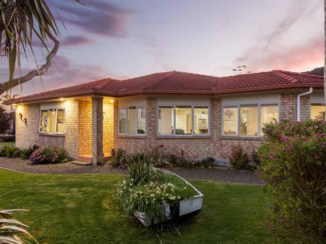 534 Leigh Road, Whangateau