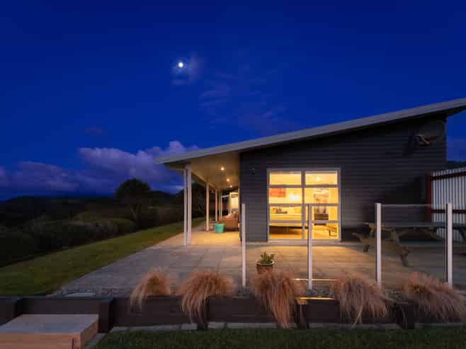 5 Ocean Vista Lane, PARAPARAUMU