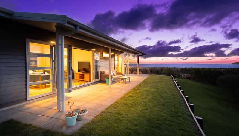 5 Ocean Vista Lane, PARAPARAUMU
