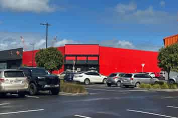 BULK RETAIL OR LARGE HOSPITALITY
