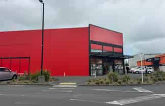 BULK RETAIL OR LARGE HOSPITALITY
