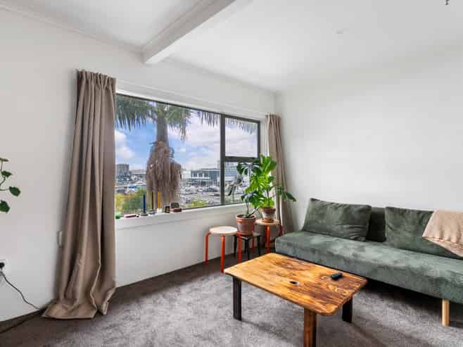 3/5 London Street, Saint Marys Bay