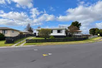 B/19 Grayson Ave, Mangakakahi