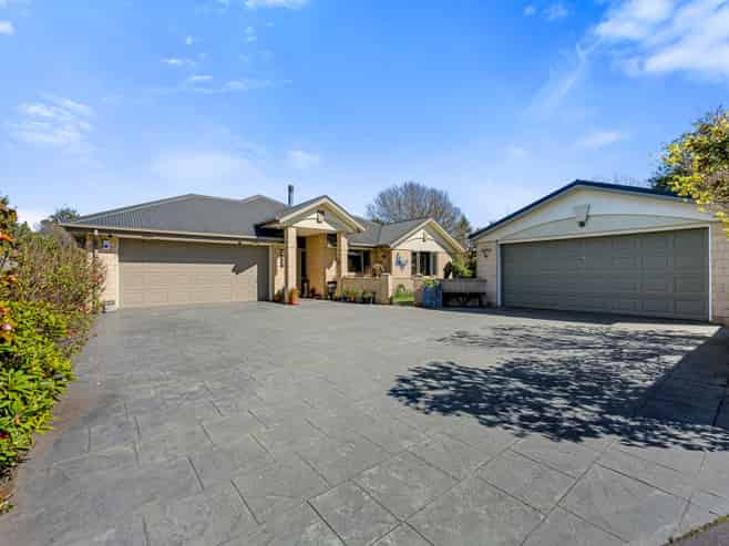 52 Lowes Road, ROLLESTON