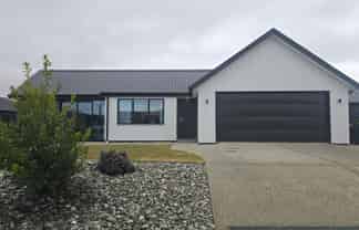 8 Cumberland Road, Lower Shotover