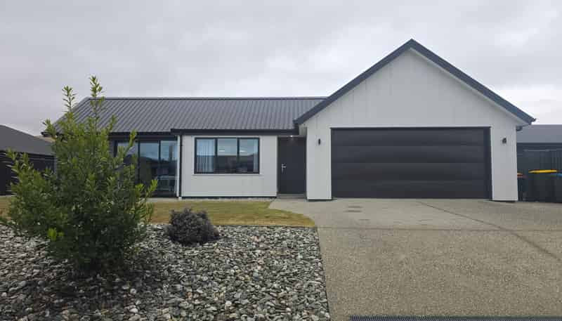 8 Cumberland Road, Lower Shotover